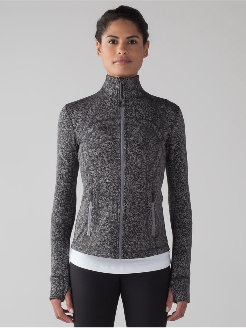 Lululemon Define Jacket
Luon Chakra Jacquard V1 Black Battleship Size 10